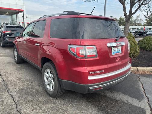 2013 GMC Acadia SLE-2