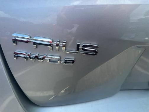 2021 Toyota Prius LE