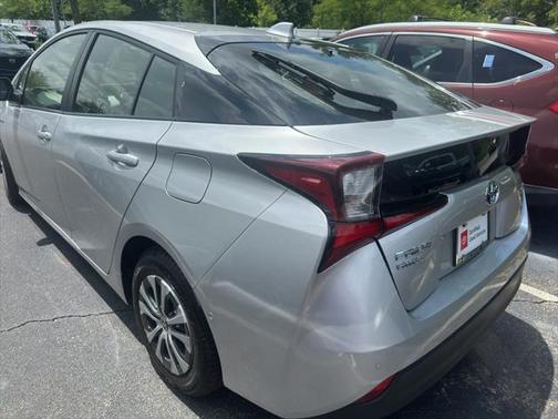 2021 Toyota Prius LE