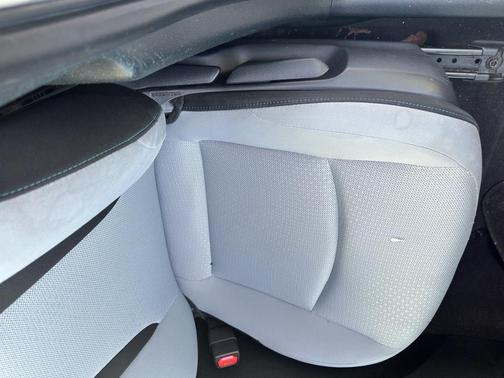 2019 Toyota Prius LE