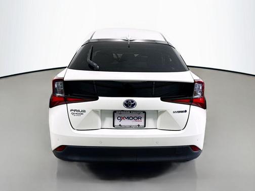 2019 Toyota Prius LE