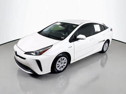 2019 Toyota Prius LE