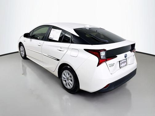 2019 Toyota Prius LE