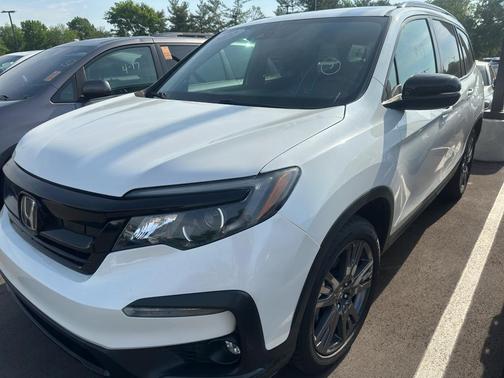 Platinum White Pearl 2022 Honda Pilot 2WD Sport
