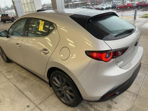 2023 Mazda Mazda3 FWD w/Preferred Package