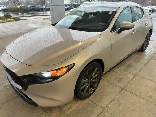 2023 Mazda Mazda3 FWD w/Preferred Package
