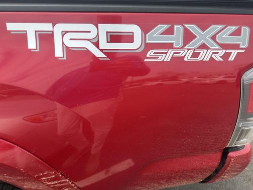 2020 Toyota Tacoma TRD Sport