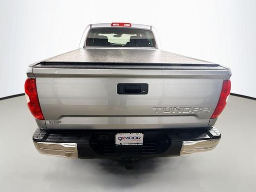 Silver Sky Metallic 2018 Toyota Tundra SR5