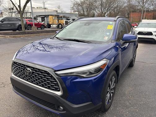 2022 Toyota Corolla Cross XLE