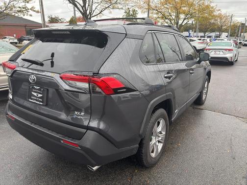 2025 Toyota RAV4 Hybrid XLE