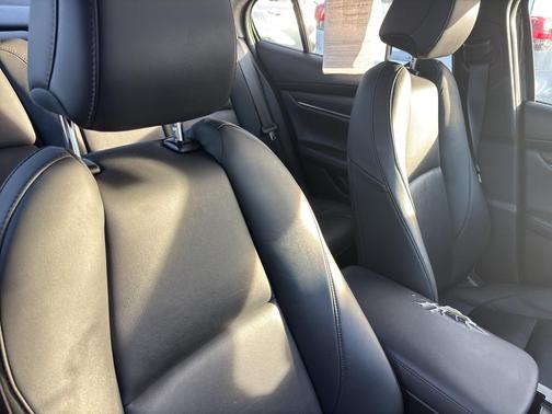 2021 Mazda Mazda3 FWD w/Preferred Package