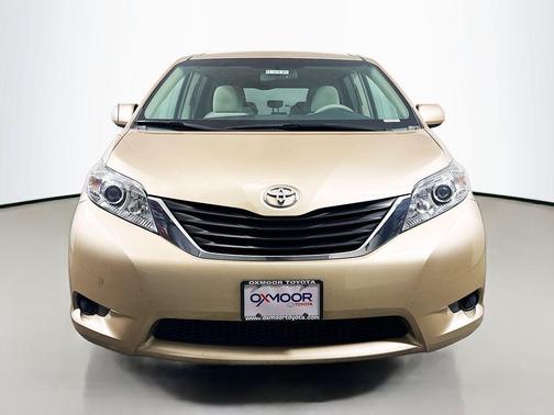 2012 Toyota Sienna LE