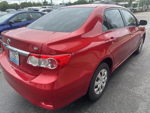 2011 Toyota Corolla LE