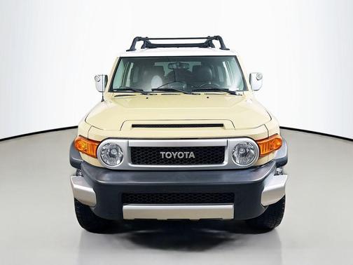 TAN 2014 Toyota FJ Cruiser Base