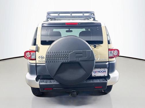 TAN 2014 Toyota FJ Cruiser Base