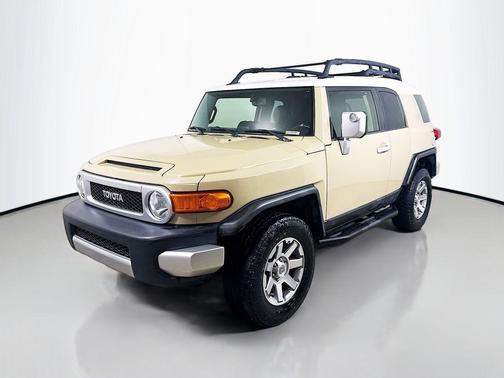 TAN 2014 Toyota FJ Cruiser Base