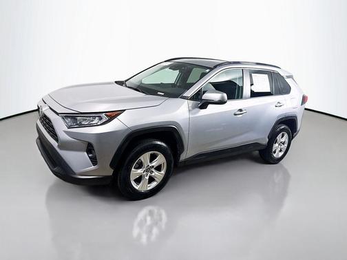 Silver Sky Metallic 2021 Toyota RAV4 XLE
