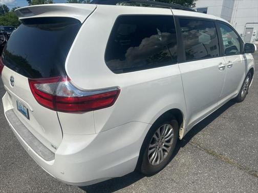 2015 Toyota Sienna XLE Premium