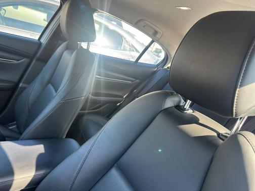 2022 Mazda Mazda3 FWD w/Select Package