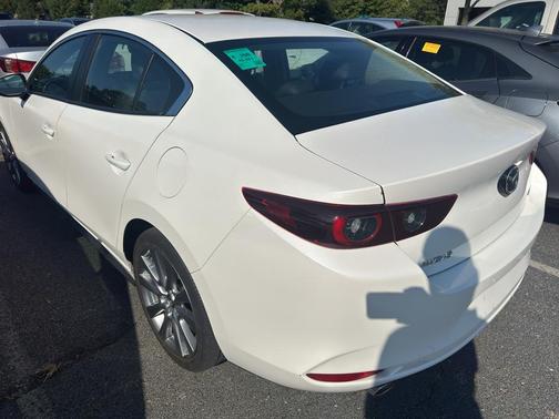 2022 Mazda Mazda3 FWD w/Select Package