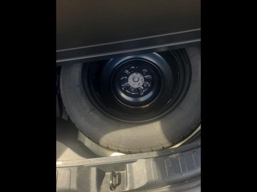 Magnetic Gray Metallic 2018 Toyota RAV4 XLE