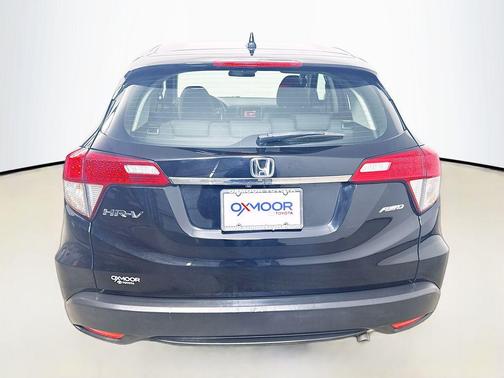 Crystal Black Pearl 2022 Honda HR-V LX