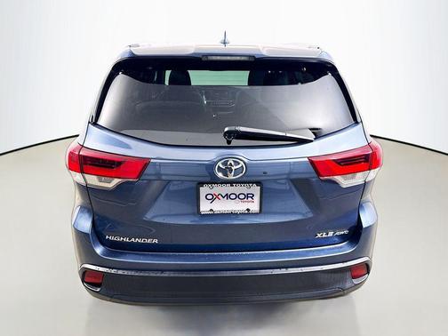 Shoreline Blue Pearl 2019 Toyota Highlander XLE