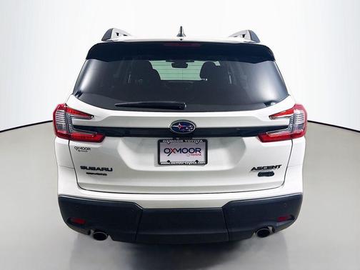 Crystal White Pearl 2023 Subaru Ascent Onyx Edition 7-Passenger
