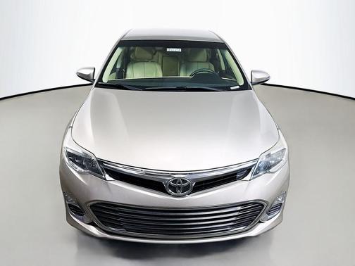 2013 Toyota Avalon XLE