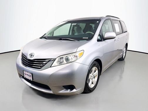 2013 Toyota Sienna LE