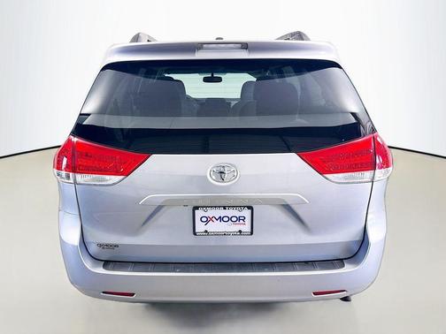 2013 Toyota Sienna LE