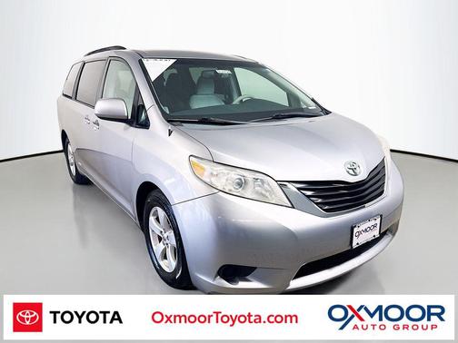 2013 Toyota Sienna LE