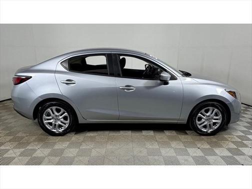2017 Toyota Yaris iA Base