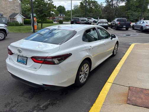 Ice Cap 2023 Toyota Camry LE