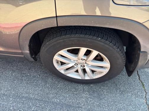 2015 Toyota Highlander LE
