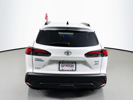 2025 Toyota Corolla Cross XLE