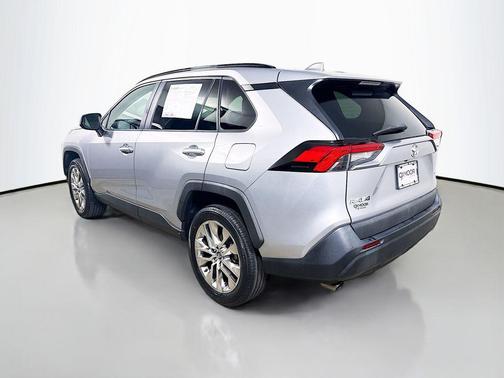 Silver Sky Metallic 2020 Toyota RAV4 XLE Premium