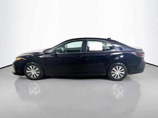 Midnight Black Metallic 2022 Toyota Camry LE