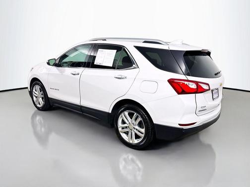 Iridescent Pearl Tricoat 2018 Chevrolet Equinox Premier