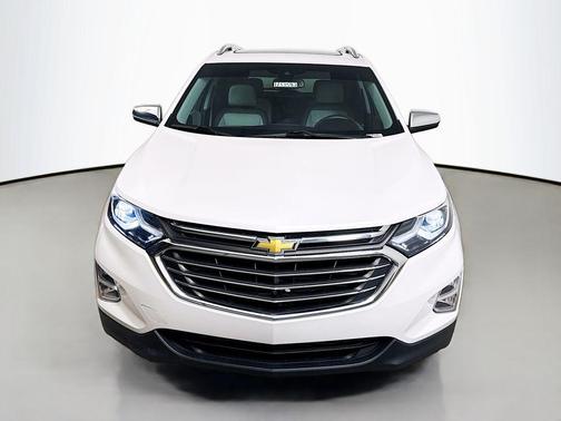Iridescent Pearl Tricoat 2018 Chevrolet Equinox Premier
