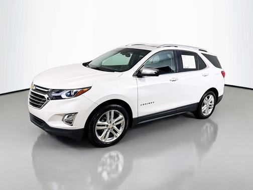 Iridescent Pearl Tricoat 2018 Chevrolet Equinox Premier