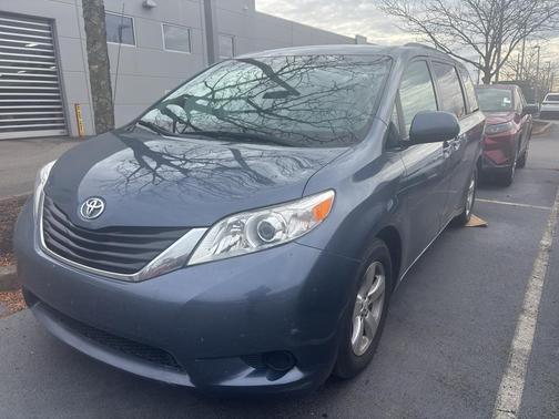 2013 Toyota Sienna LE