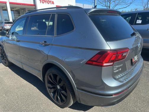 2020 Volkswagen Tiguan 2.0T SE R-Line Black