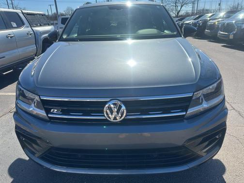 2020 Volkswagen Tiguan 2.0T SE R-Line Black