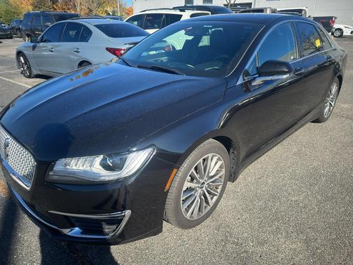 2020 Lincoln MKZ Standard