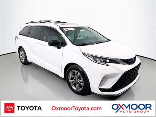 2023 Toyota Sienna XSE 7 Passenger