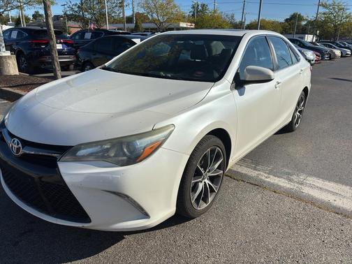 2016 Toyota Camry XSE