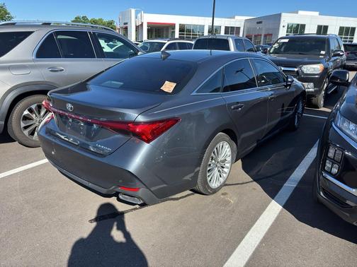 Harbor Gray Metallic 2019 Toyota Avalon Limited