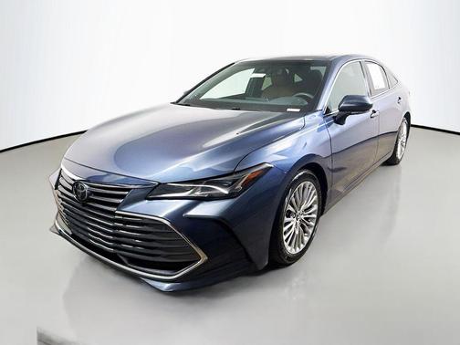 Harbor Gray Metallic 2019 Toyota Avalon Limited