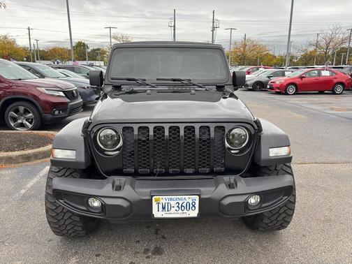 2021 Jeep Gladiator Sport